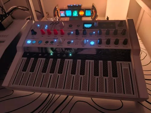 Fonik Original Stand Arturia MicroFreak support studio MDF
