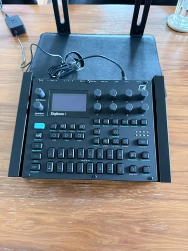 Fonik Original Digitone Digitakt Syntakt support synthé MDF