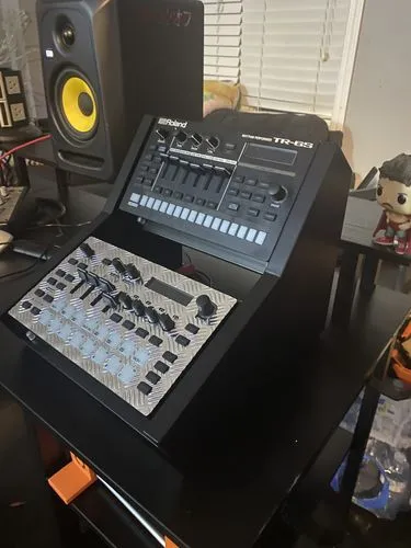 Fonik Original Stand Akai MPC Live II MDF satiné