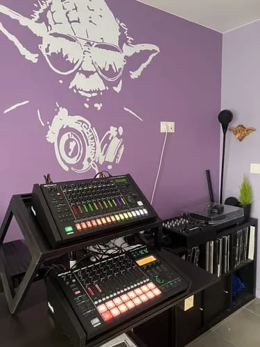 Fonik Audio Solutions Original Stand TR-8S support boîte à rythmes