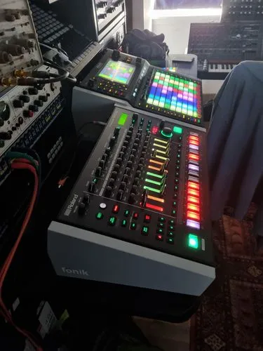 Fonik Audio Solutions Original Stand TR-8S support boîte à rythmes