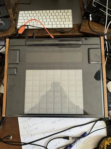 Fonik Self-Build Stand Ableton Push 3 contreplaqué
