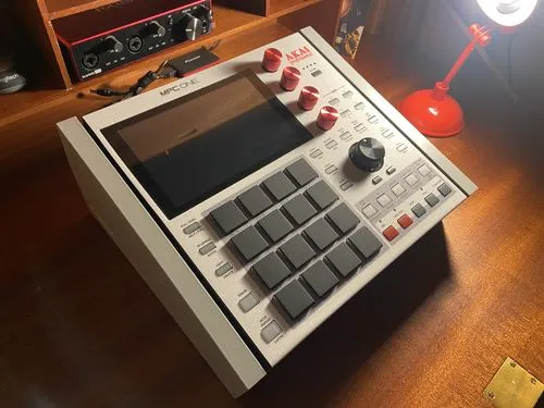 Fonik Original Stand Akai MPC One MDF satiné