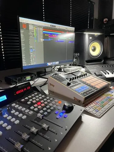 Fonik Self-Build Stand NI Maschine MK3 /+ support pliable