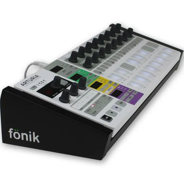 Fonik Original Arturia BeatStep Pro stand studio