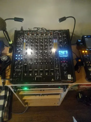 Fonik Audio Solutions Original Stand DJM V10 support table sur mesure