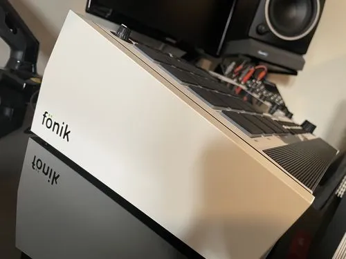 Fonik Original Stand Akai MPC Live II MDF satiné