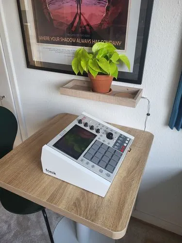 Fonik Original Stand Akai MPC One MDF satiné